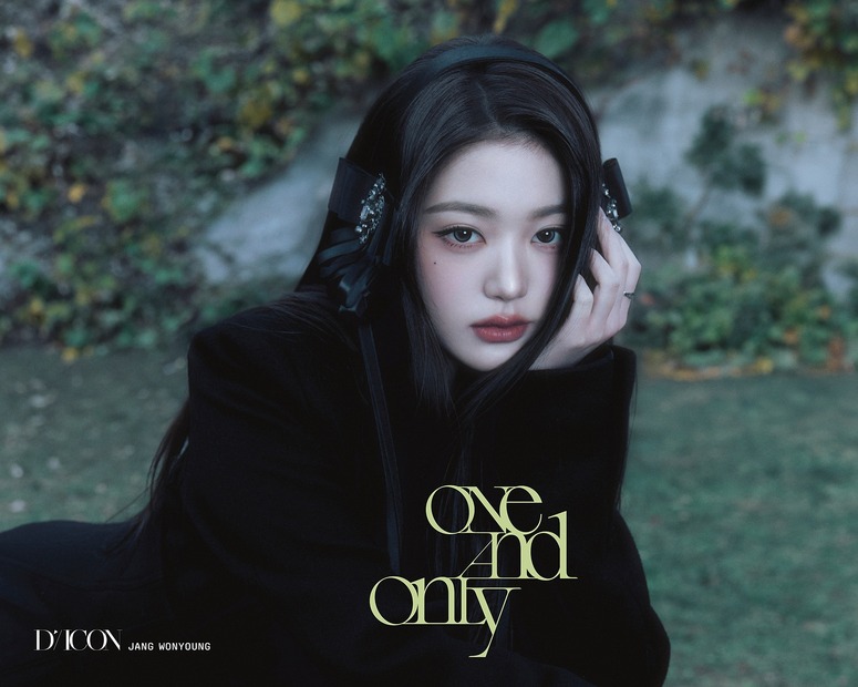 IVE チャン・ウォニョンのソロ写真集『D'ICON VOLUME N°31 JANG WONYOUNG ONE AND ONLY』@DISPATCH NEWS GROUP