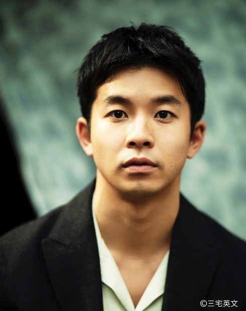 仲野太賀©三宅英文