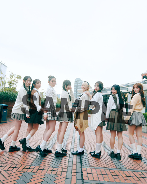 MAILIVIS特典カット①『私立恵比寿中学オフィシャルカレンダー2026.4-2027.3』©SDP