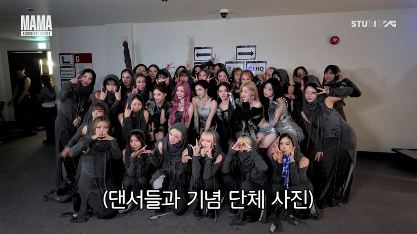 BABYMONSTER「2025 MAMA AWARDS」ビハインド映像