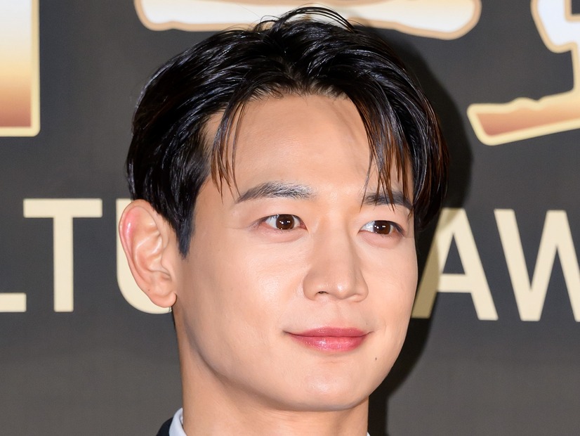 SHINee・ミンホ、活動自粛のキーが降板した番組に登場…情熱たっぷりの山登りに密着