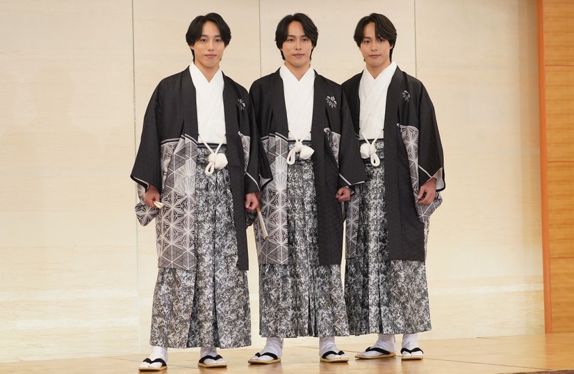 佐藤三兄弟【写真：竹内みちまろ】