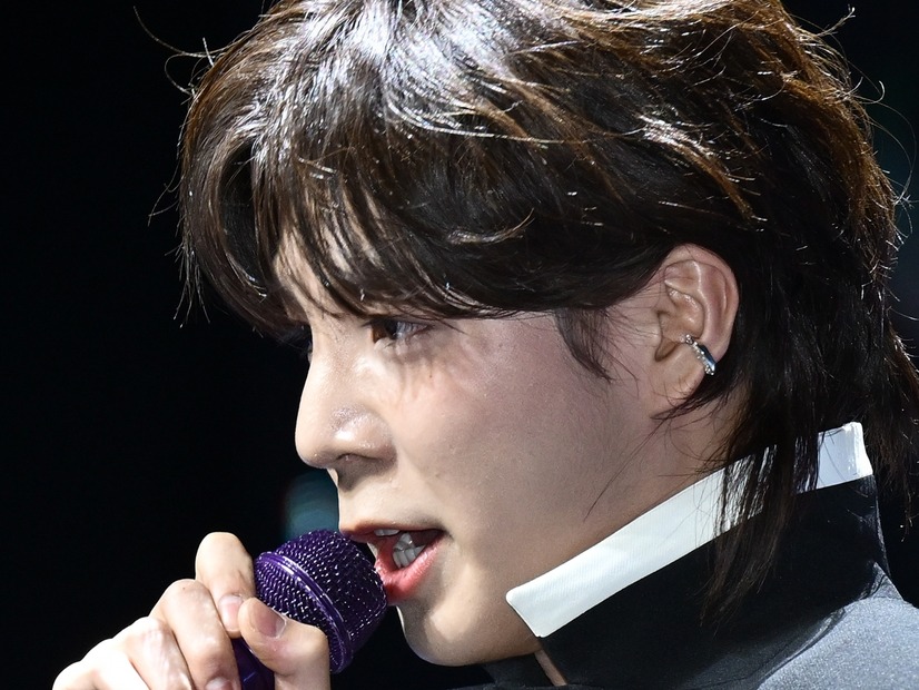 無免許運転騒動後に覚悟の決断…韓国の“神童”歌手（18）、来年2月に海兵隊入隊へ