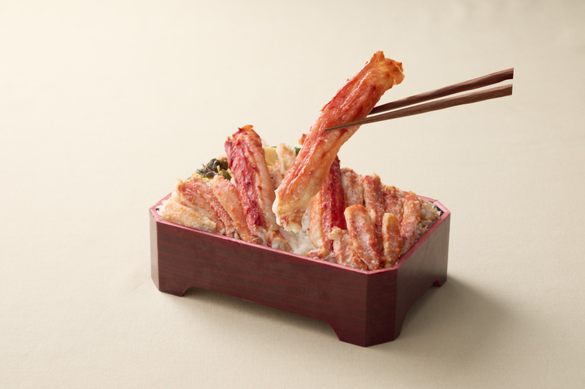 【鱗幸食品】「根室産たらばがに棒肉づくし弁当」3,456円(1折)《各日販売予定80点》