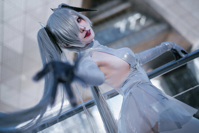 シンデレラ『勝利の女神：NIKKE』／ひよっこ（X：@nakukotogadekin）