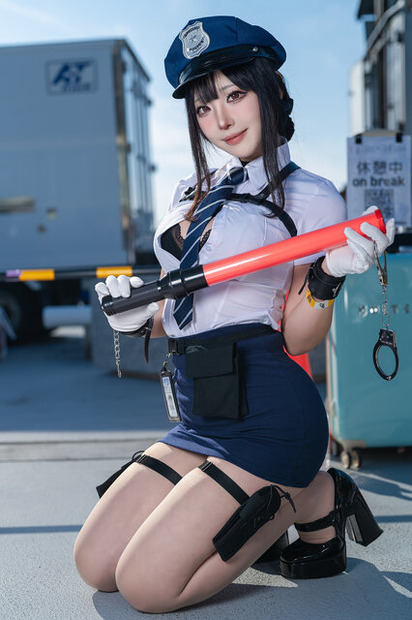 D:キラーワイフ『勝利の女神:NIKKE』／NOE（X：@noe0606）