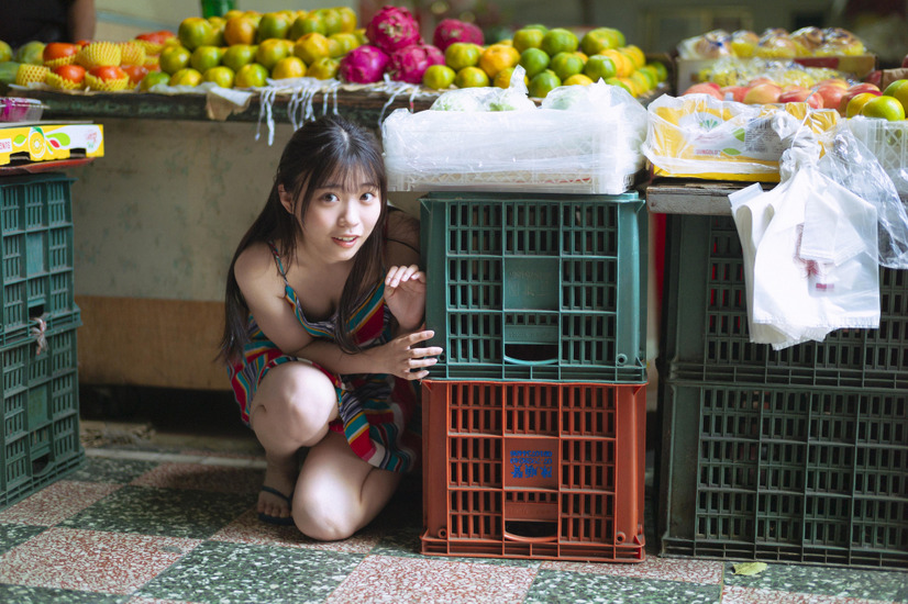 「僕が見たかった青空 金澤亜美ファースト写真集(仮)」(東京ニュース通信社刊)撮影=細居幸次郎