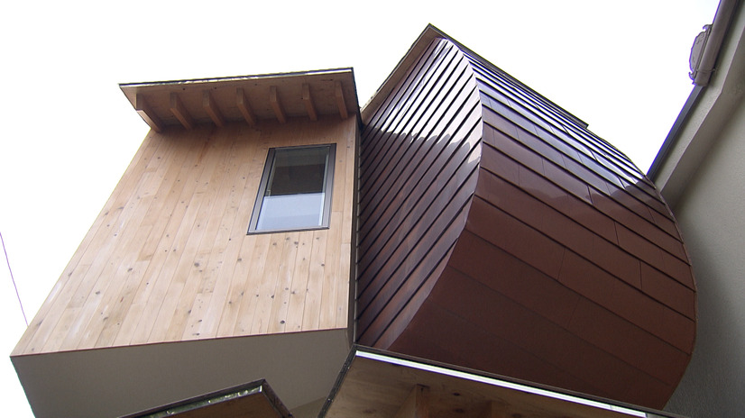 素材は主に木と銅を使用している©MBS