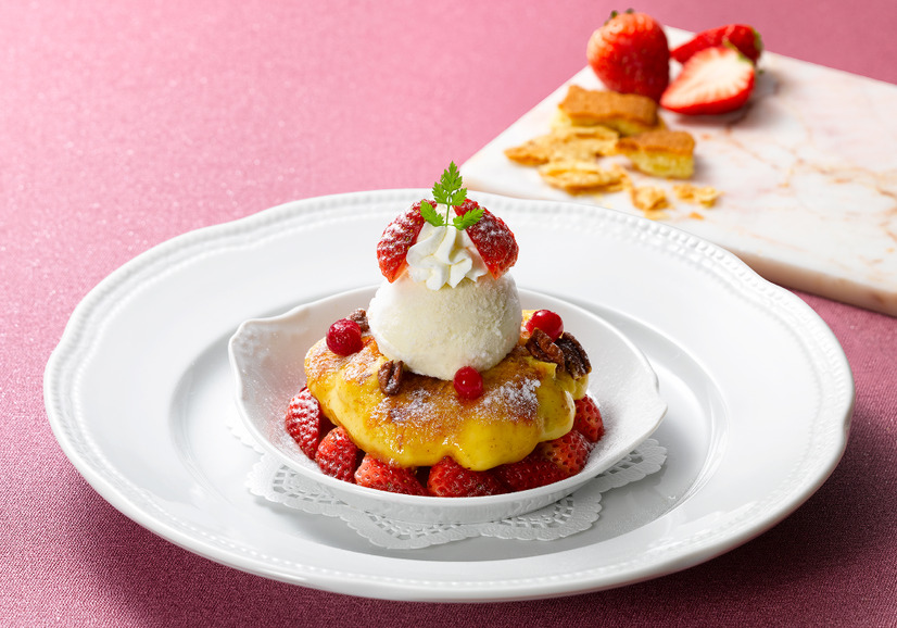 苺のパイ・ア・ラ・モード（税込 1,408円）