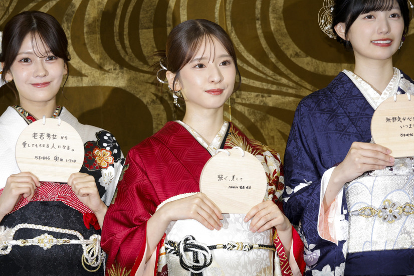 乃木坂46・乃木神社にて行われた成人式の様子（C）乃木坂46LLC