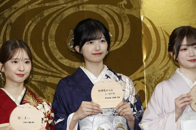 乃木坂46・乃木神社にて行われた成人式の様子（C）乃木坂46LLC