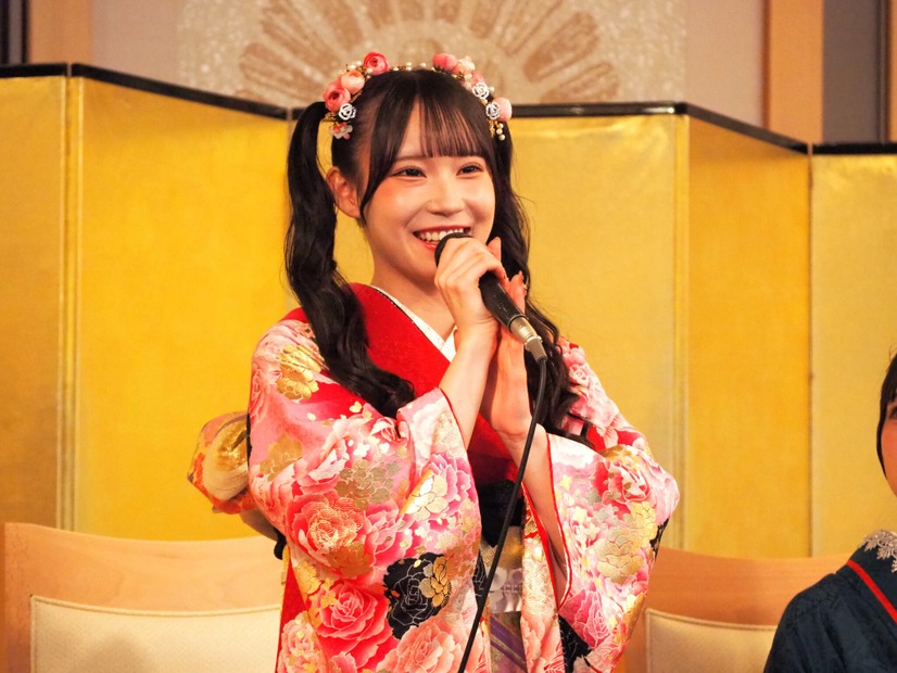 大村杏（衣装協力・株式会社清水屋)　撮影／山田