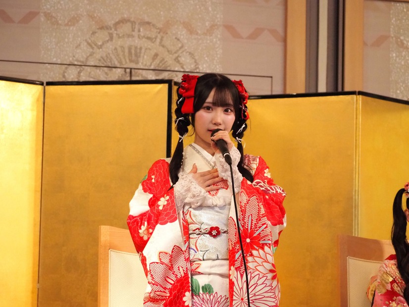 倉島杏実（衣装協力・株式会社清水屋)　撮影／山田