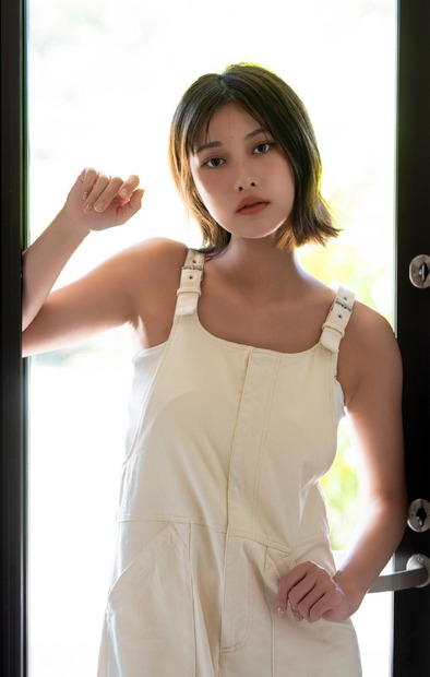 玉田志織 デジタル写真集『Into The Light~Another Edition~』撮影:丸谷嘉長（C）ワニブックス