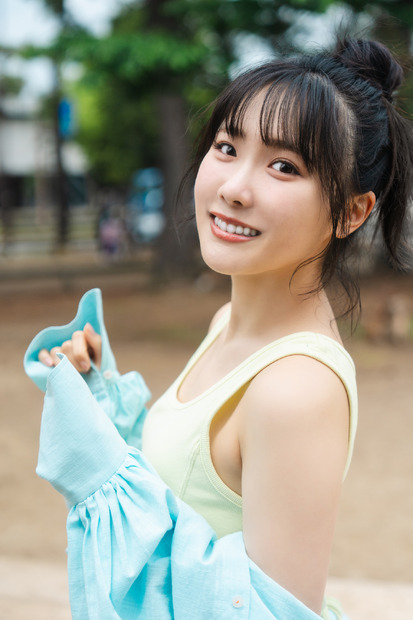 『坂倉花 1st写真集（仮）』（C）KADOKAWA