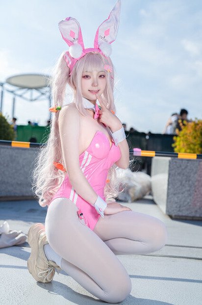 アリス『勝利の女神:NIKKE』／霜月みくる（X：@_Mikurusan_）