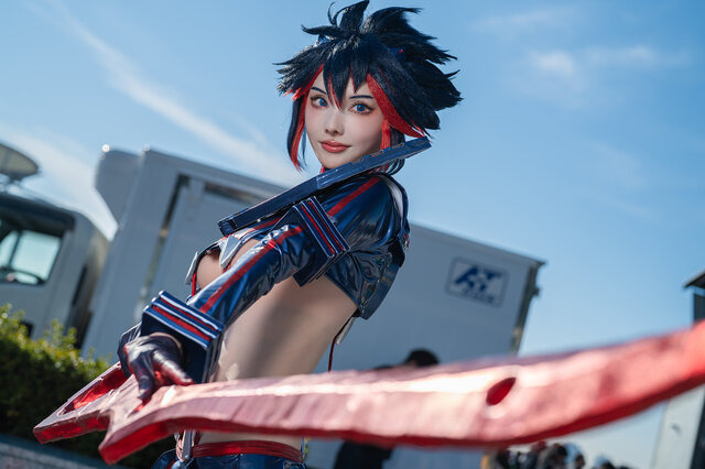 纏流子「キルラキル」／えくぼ（X：@peko_ekubo）