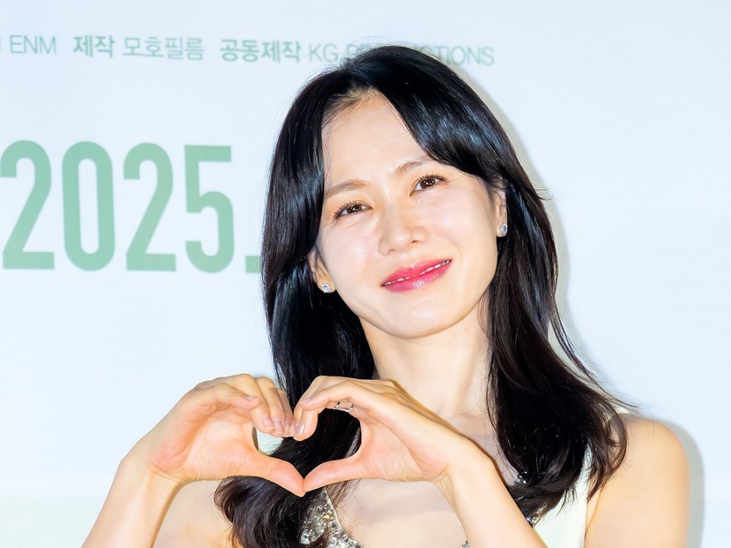 『愛の不時着』ソン・イェジン、3歳の息子の歌声公開！幸せ溢れる誕生日の瞬間に反響「かわいすぎる」