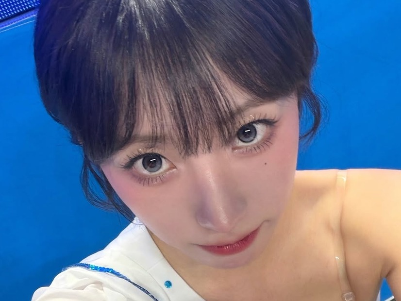 胸元ギリギリ＆大胆肌見せ…大谷翔平も目撃した韓国チアガール、“振れ幅”全開SHOT公開