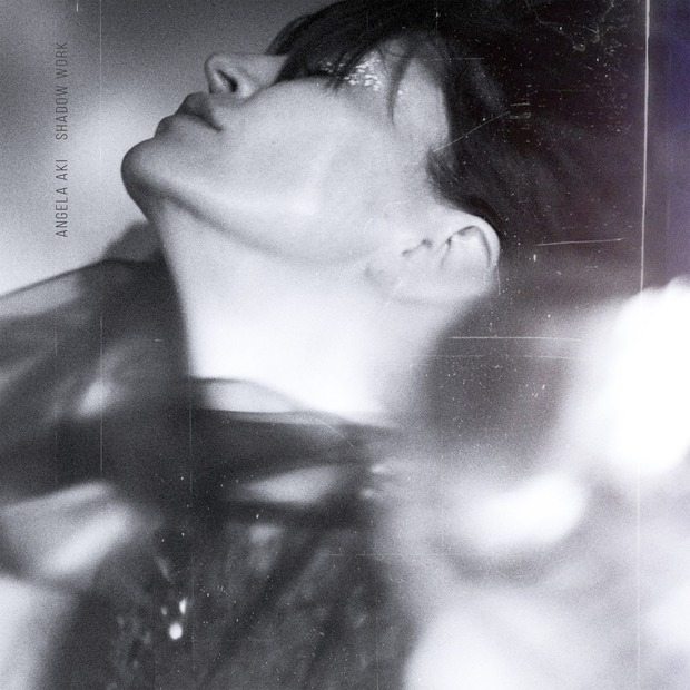 約14年ぶりのニューアルバム『SHADOW WORK』ジャケット写真