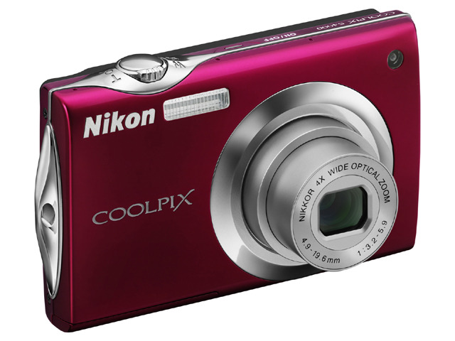 COOLPIX S4000のルビーレッド