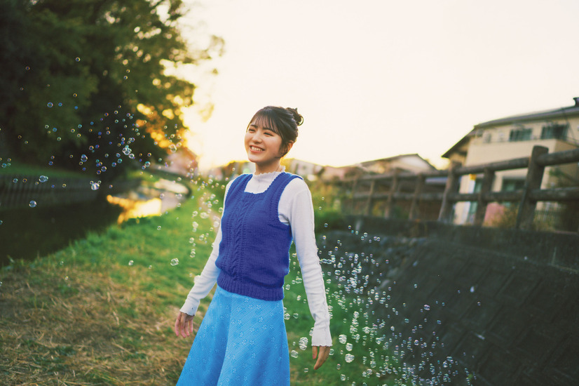 『平川結月CALENDAR 2026.4-2027.3』（撮影：野口花梨）