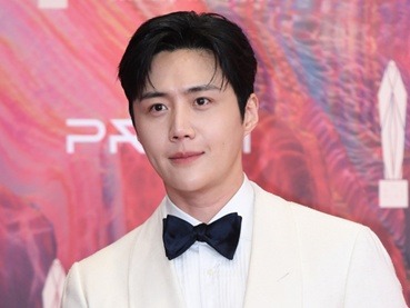 今度は『恋の通訳、できますか？』俳優に脱税疑惑が浮上…チャウヌと同じ所属事務所で波紋