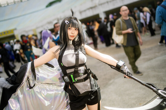 ラ・プルマ『アークナイツ』/牧七(Instagram:makina_cosplay)