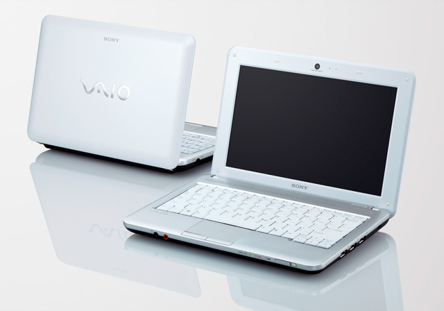 「VAIO M」（ホワイト）