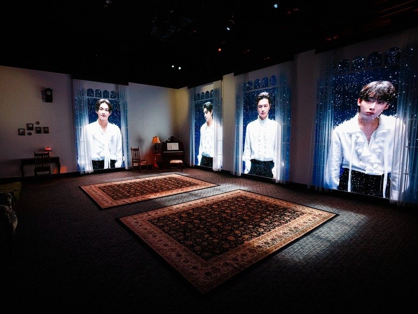 ENHYPEN、テーマパークのような没入型ミュージアムが開幕！五感で体感する“ヴァンパイア”の世界観