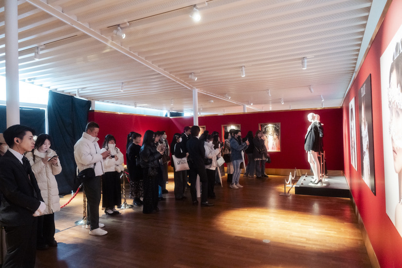 【撮影：田中聖太郎写真事務所】