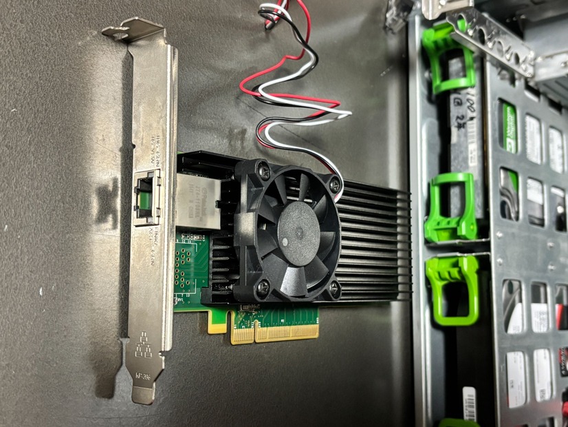 Silicom製 PE210G1I40-T