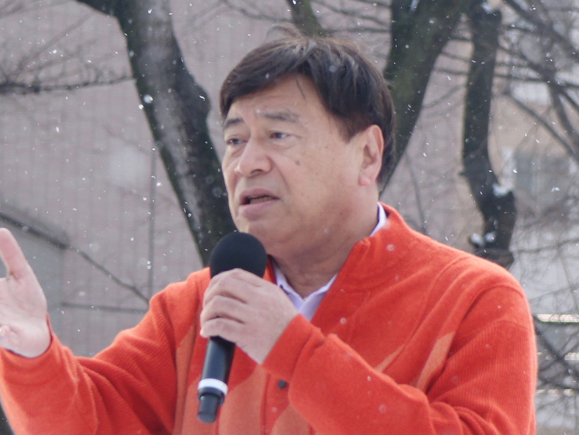 夢グループ石田重廣社長も歌を披露。【撮影：編集部】