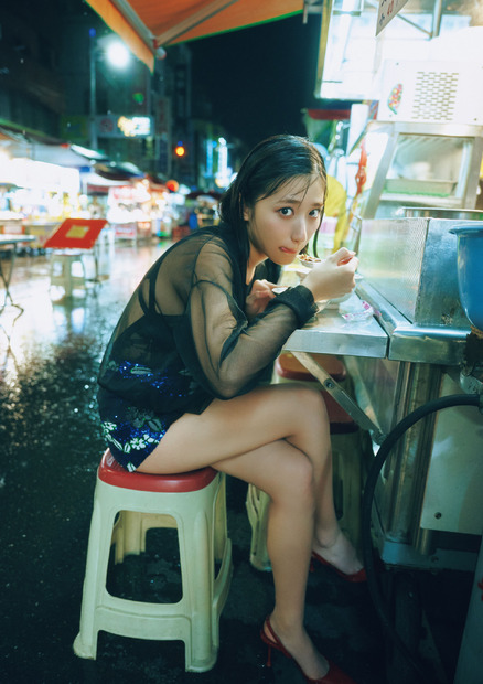 水野瞳2nd写真集 「キミの瞳に。」（白夜書房）