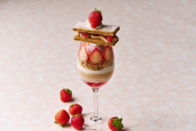 「lumiere(リュミエール)」　2,400円