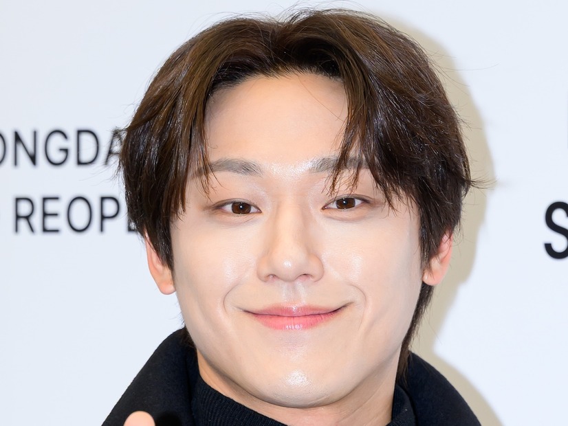 5歳上女優と公開恋愛中の俳優イ・ドヒョン、事務所スタッフ約70人に“太っ腹プレゼント”