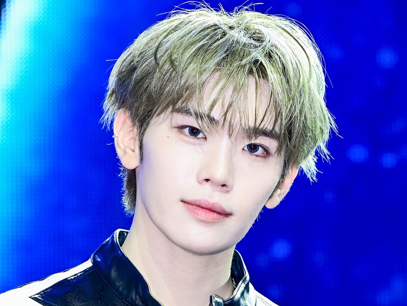 ZB1キム・テレ、“ピンクヘア”に大胆イメチェン！透明感あふれる新ビジュアルにファン歓喜「可愛すぎ」