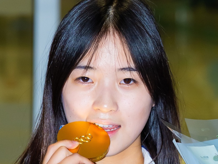 日本で研鑽を積んで五輪で金、17歳のスノボ女王チェ・ガオンが凱旋　大財閥会長に感謝した理由【ミラノ五輪】