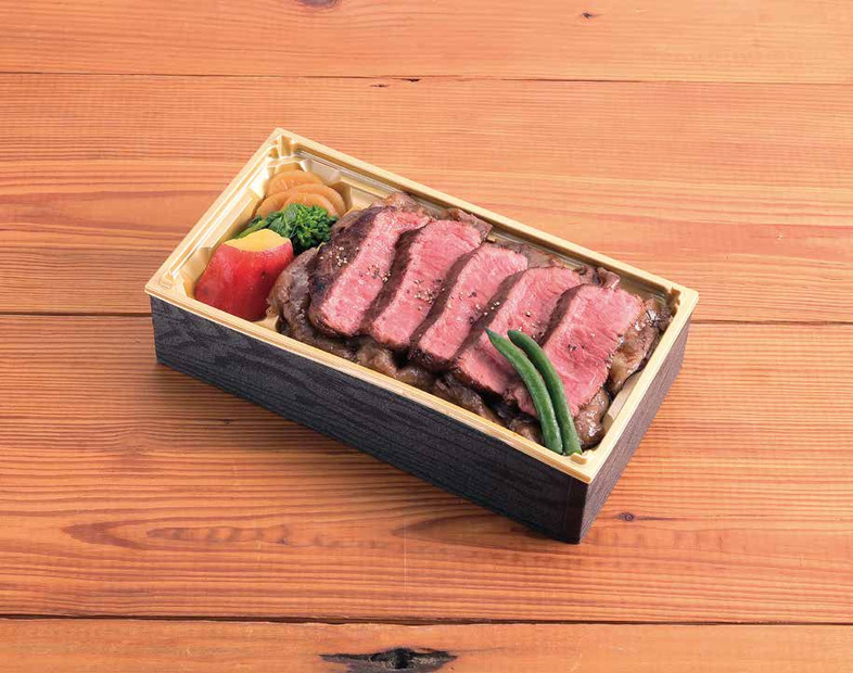 「ロースすき焼＆ランプステーキ弁当」3,501円（税込）