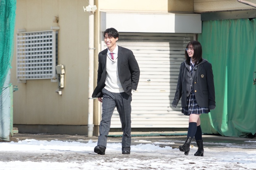 「学校かくれんぼ」左から）福士蒼汰、吉川愛『新しいカギ』（C）フジテレビ