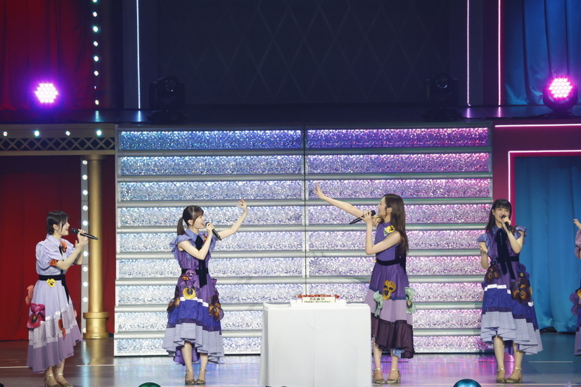 乃木坂46「5th ALBUM MEMORIAL LIVE『My respect』」（C）乃木坂46LLC