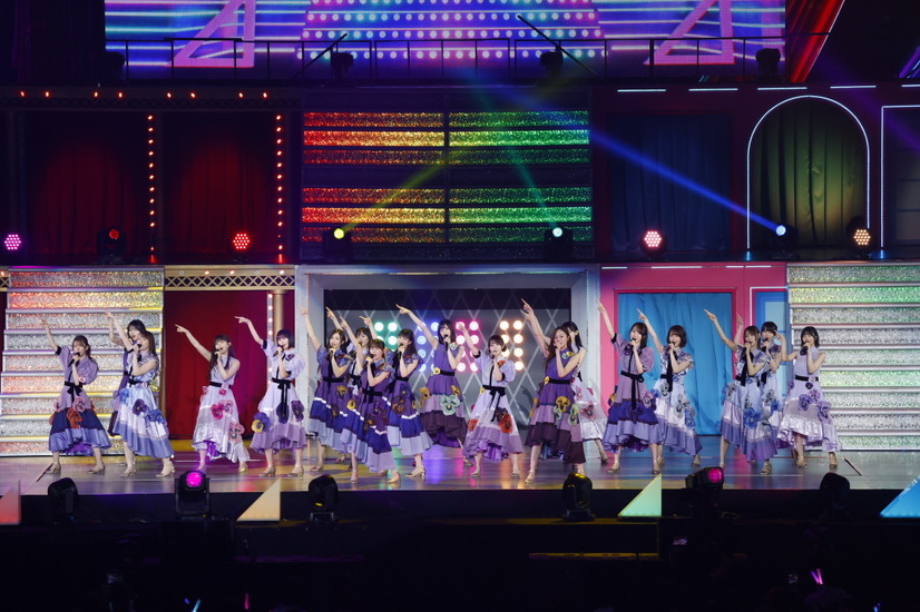 乃木坂46「5th ALBUM MEMORIAL LIVE『My respect』」（C）乃木坂46LLC