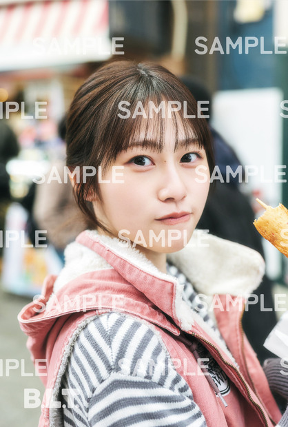 「B.L.T.2026年4月号」ローソンエンタテインメント購入特典ポストカード【向井純葉（櫻坂46）】