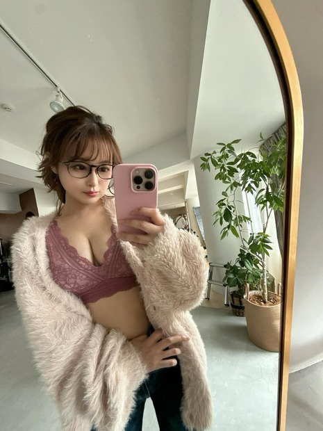 鈴木奈々(写真は鈴木奈々の公式インスタグラムから)※所属事務所に掲載許諾をもらっています