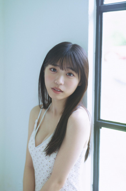 僕が見たかった青空 金澤亜美1st写真集「プロローグ」（東京ニュース通信社刊）撮影＝細居幸次郎