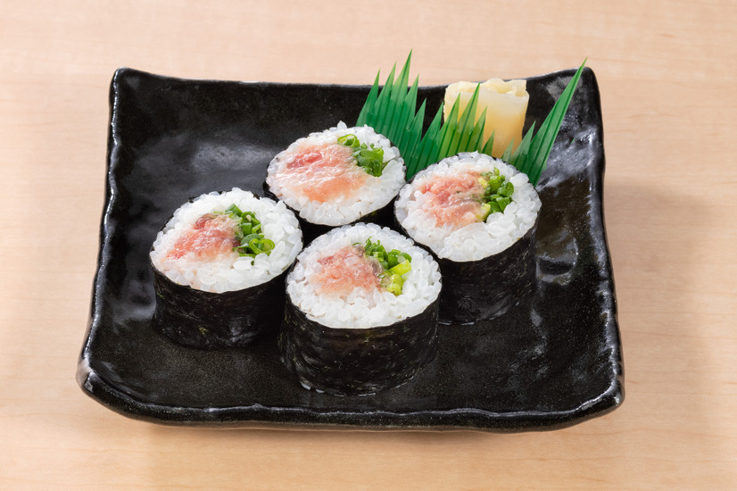 ねぎとろ巻１本　３９０円（税込４２９円）