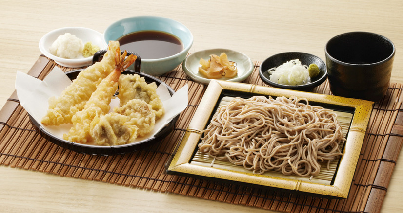 海老と4種の北海道産天ぷらと藪そば（1人前）1,410円（税込）