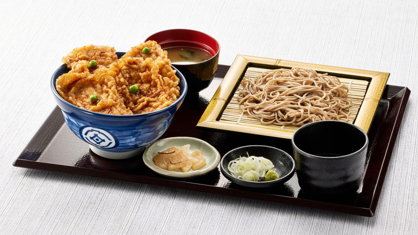 たれづけ豚ロース天丼 （小）藪そばサービスセット（みそ汁付）4枚 1,570円(税込)