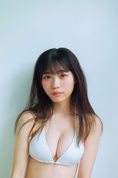 僕が見たかった青空 金澤亜美1st写真集「プロローグ」(東京ニュース通信社)