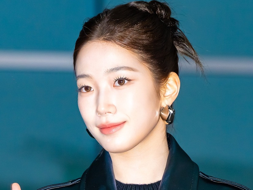 LE SSERAFIM・カズハ、“大人のお姉さん感”漂う自然体ショット公開「センスの塊」「美しすぎる」